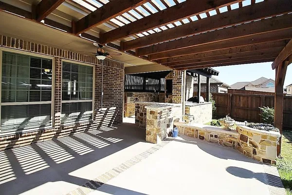 $3,295 | 110 White Oak Lane, Red Oak, TX 75154