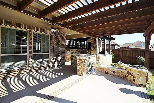 $3,295 | 110 White Oak Lane, Red Oak, TX 75154