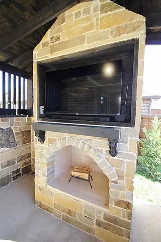 $3,295 | 110 White Oak Lane, Red Oak, TX 75154