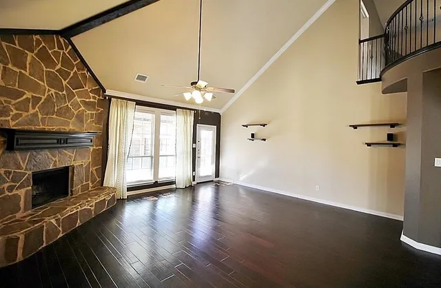 $3,295 | 110 White Oak Lane, Red Oak, TX 75154