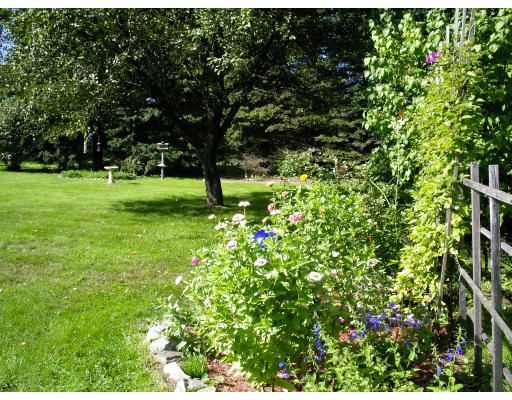 531 Country Club Road Greenfield, MA 01301 - Photo 5 of 5 Gallery Image 5