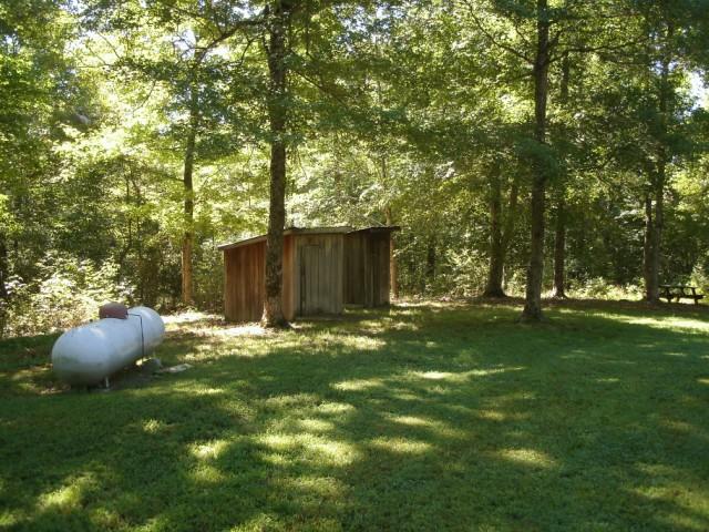 1498 North White Oak Road, Unit 4 Waverly, TN 37185 - Photo 8 of 9 Outbuildings at cabin area