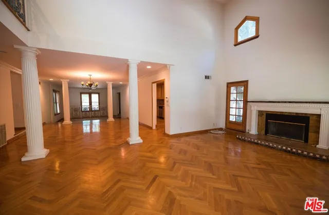 a view of a livingroom with a fireplace