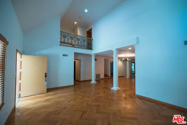 $4,975 | 1115 Garfield Avenue, Pasadena, CA 91104