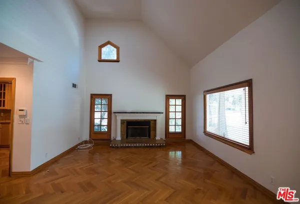 $4,975 | 1115 Garfield Avenue, Pasadena, CA 91104