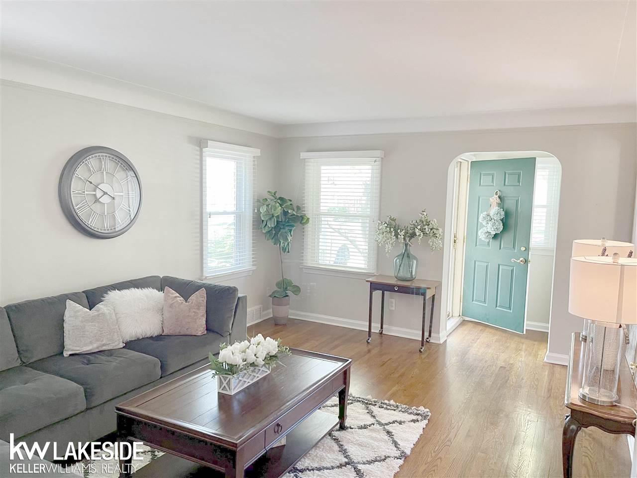 1833 Hampton Road Grosse Pointe, MI 48236 - Photo 6 of 45