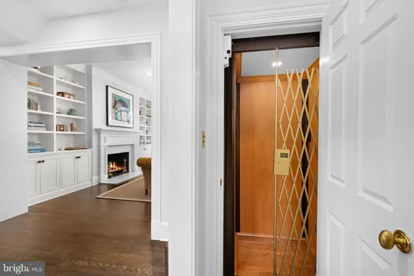 $2,800,000 | 1215 Stuart Robeson Drive, McLean, VA 22101