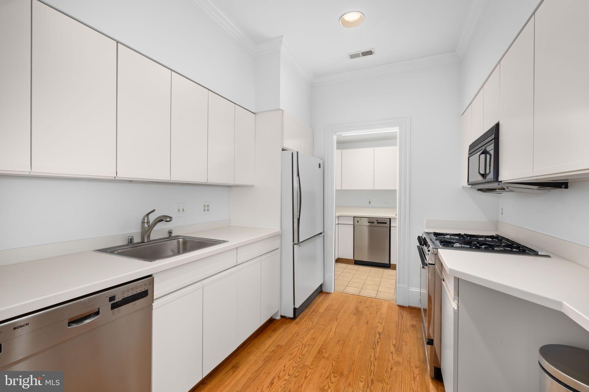 1215 Stuart Robeson Drive McLean, VA 22101 - Photo 39 of 48