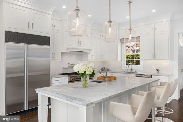 $2,800,000 | 1215 Stuart Robeson Drive, McLean, VA 22101