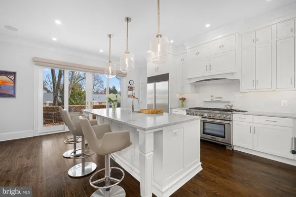 $2,800,000 | 1215 Stuart Robeson Drive, McLean, VA 22101