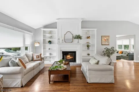 $850,000 | 2 Princeton Road, Cranford, NJ 07016