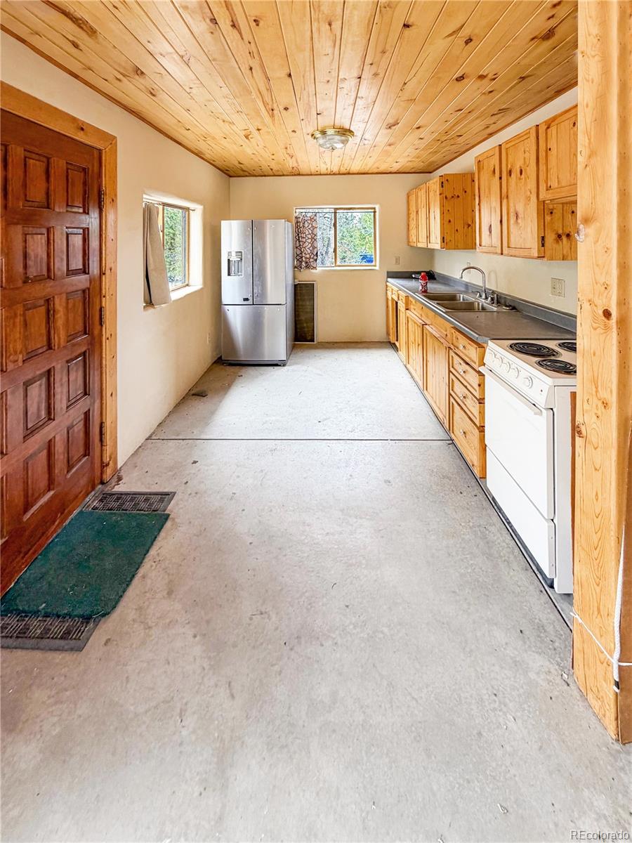 33 Big Bear Road Mosca, CO 81146 - Photo 11 of 29