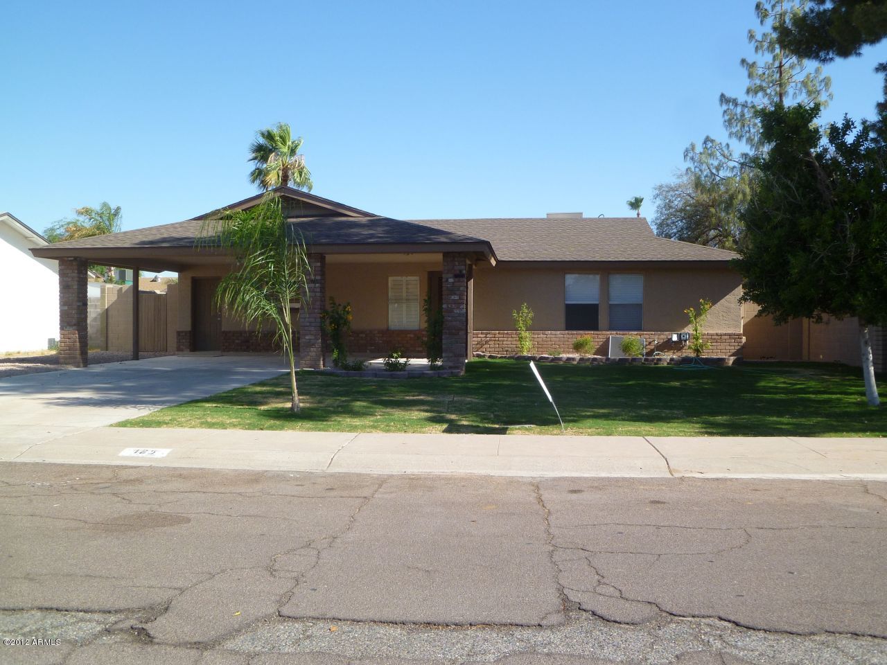 125 West Wagoner Road Phoenix, AZ 85023 - Photo 1 of 24 Front