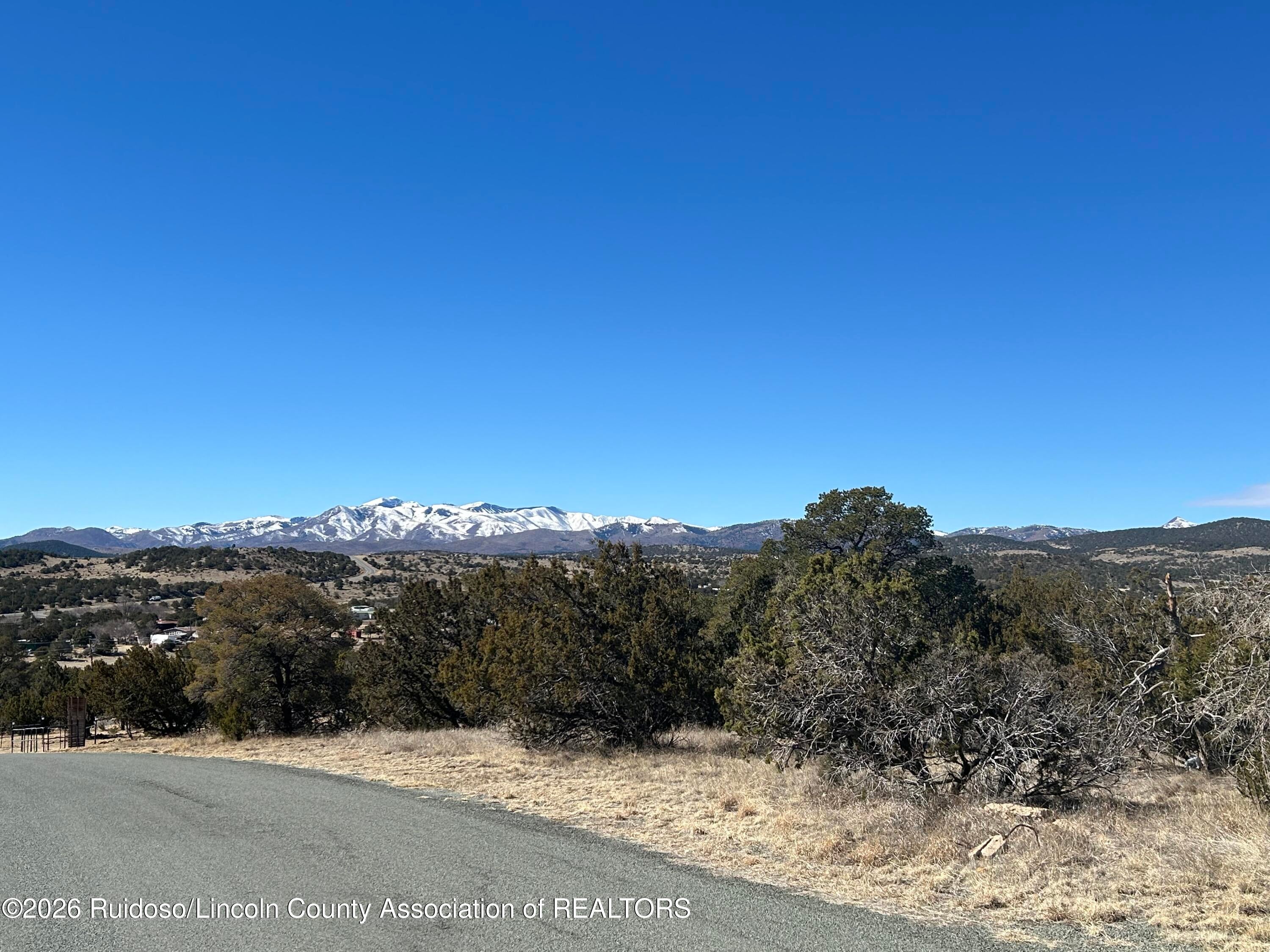 109 Crest View Road Capitan, NM 88316 - Photo 2 of 12 Gallery Image 2
