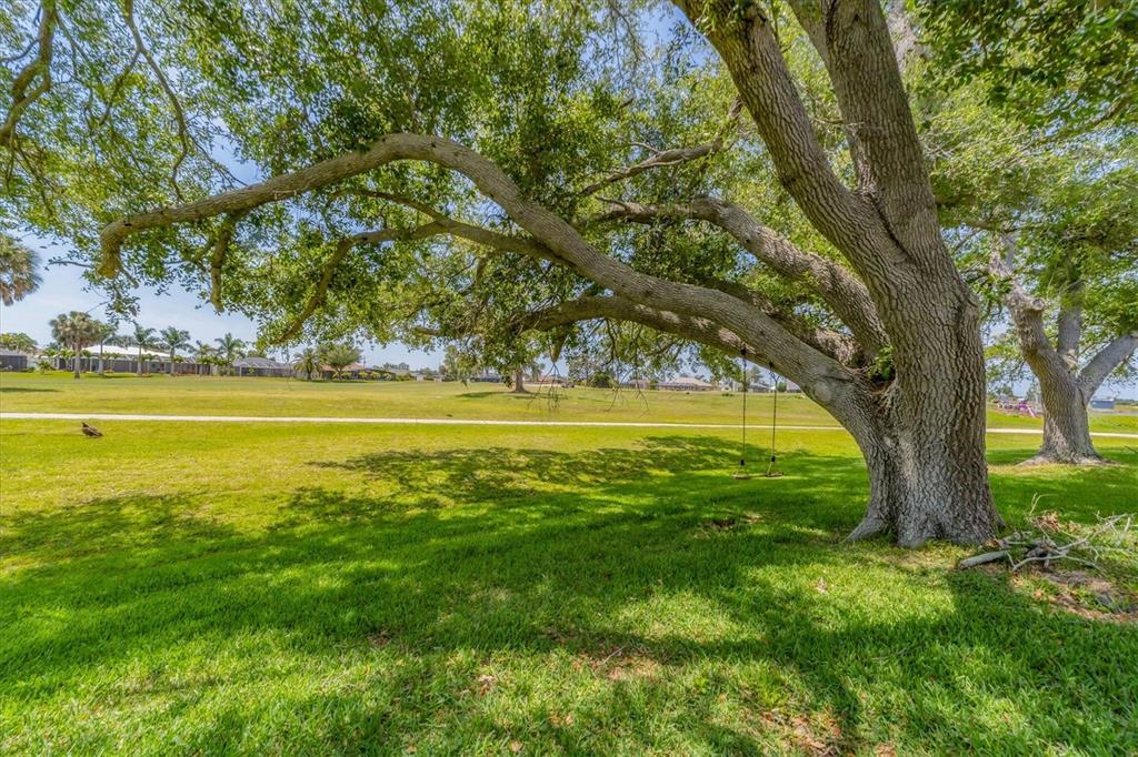 18 Pebble Beach Road Rotonda West, FL 33947 - Photo 24 of 28 Gallery Image 24