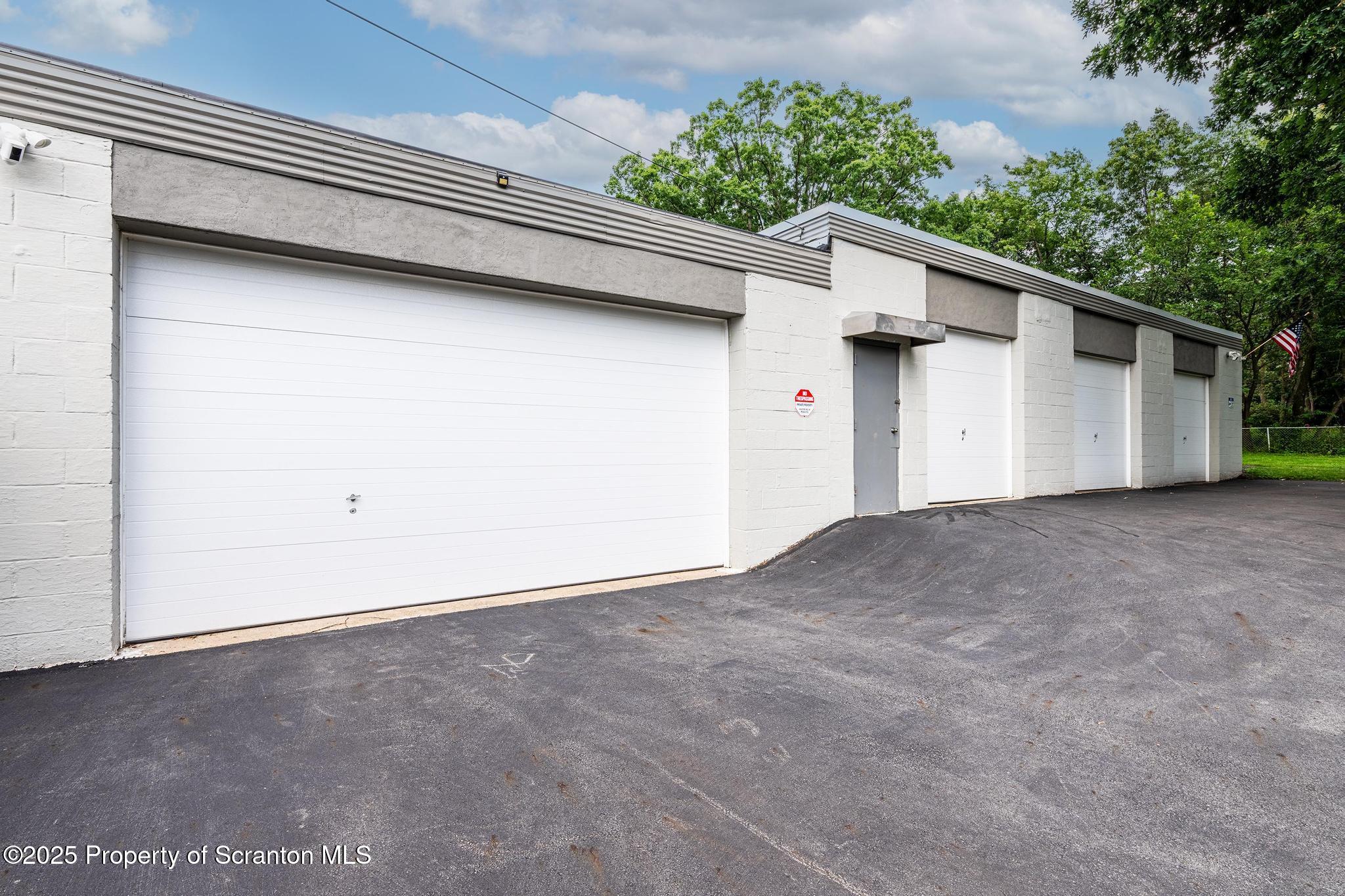 704 Connell Street Scranton, PA 18505 - Photo 1 of 19 1