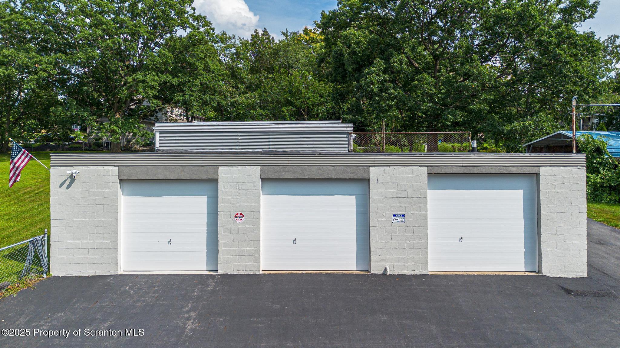 704 Connell Street Scranton, PA 18505 - Photo 11 of 19 11