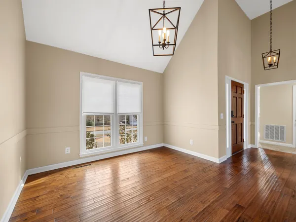 $479,900 | 404 Grayson Drive, Moore, SC 29369