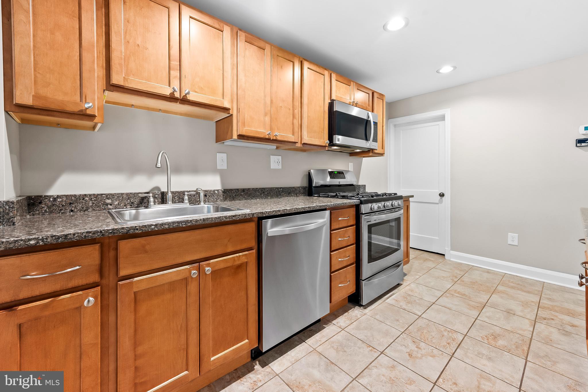 1952 Searles Road Dundalk, MD 21222 - Photo 11 of 28 Gallery Image 11