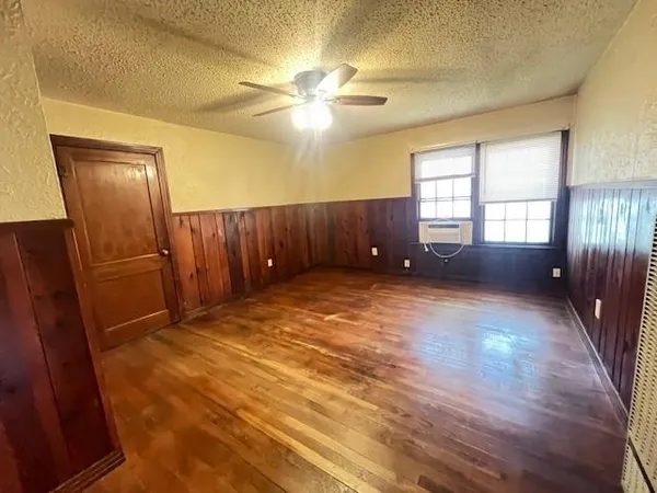 $1,100 | 351 Fagg Drive, Lewisville, TX 75057