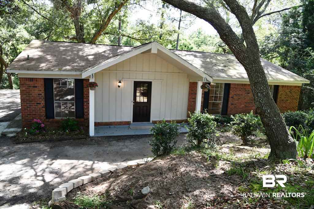 6585 Rabbit Court Theodore, AL 36582 - Photo 1 of 17