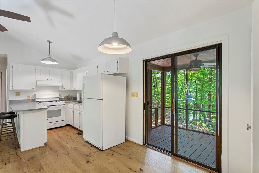 275 Lakeside Drive Mountain Rest, SC 29664 - Photo 13 of 39