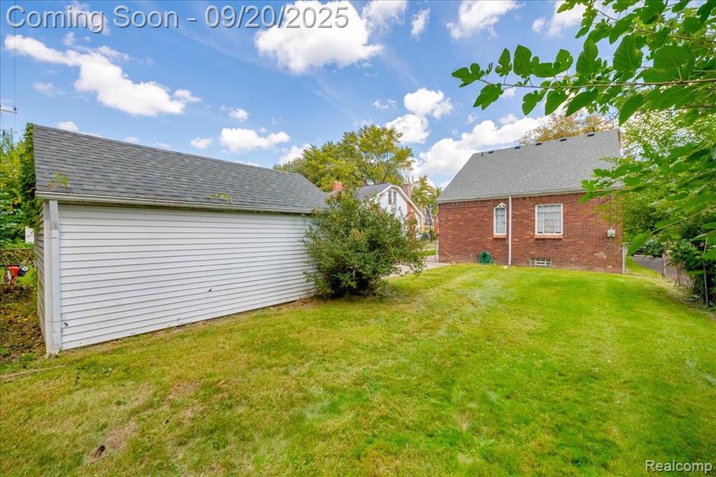 14593 Ashton Road Detroit, MI 48223 - Photo 23 of 32 Gallery Image 23