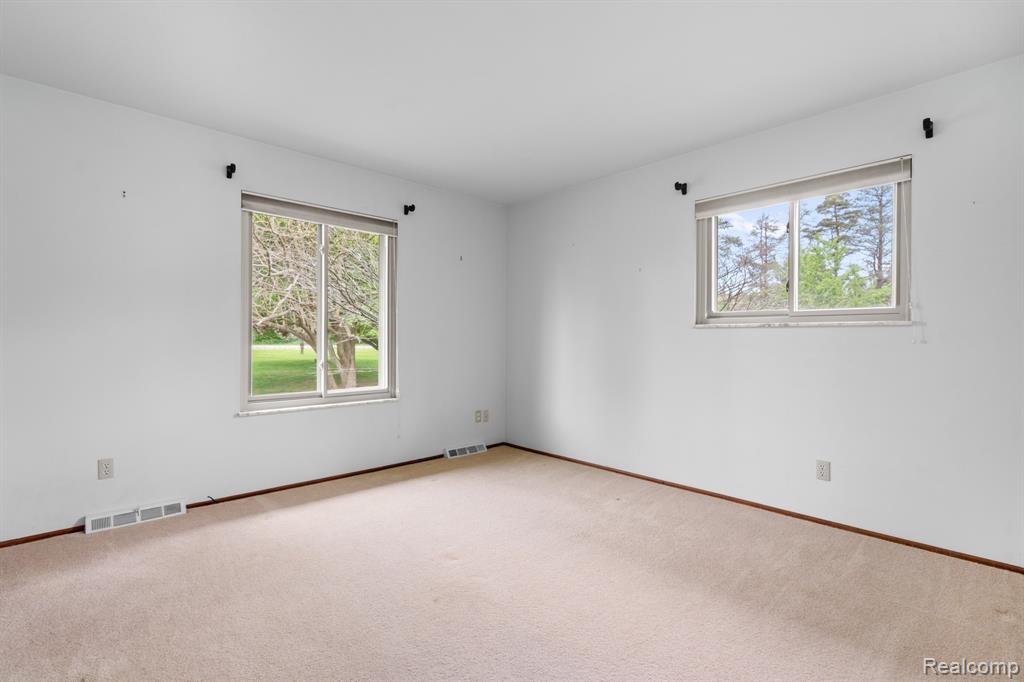 7540 Dexter-Pinckney Road Dexter, MI 48130 - Photo 40 of 53