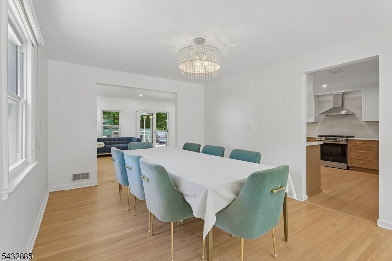 215 Exeter Way Hillside, NJ 07205 - Photo 19 of 34