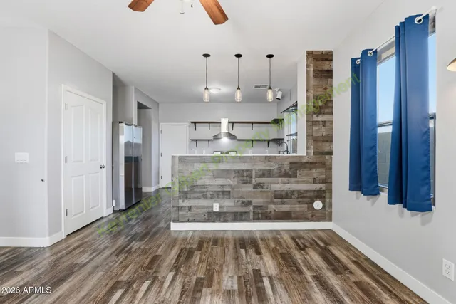 $2,600 | 1621 South Starling Drive, Gilbert, AZ 85295