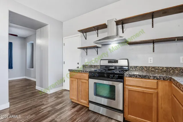 $2,600 | 1621 South Starling Drive, Gilbert, AZ 85295