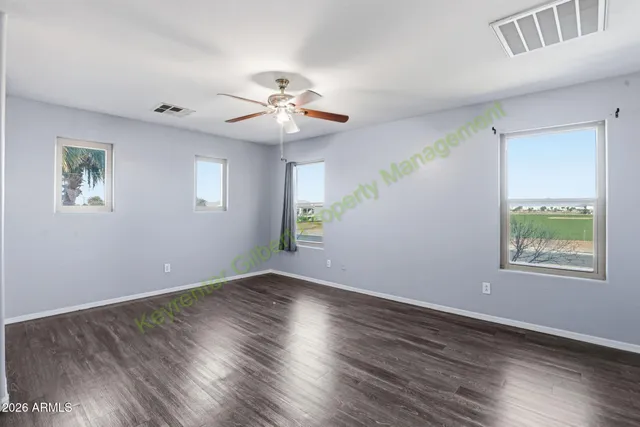 $2,600 | 1621 South Starling Drive, Gilbert, AZ 85295