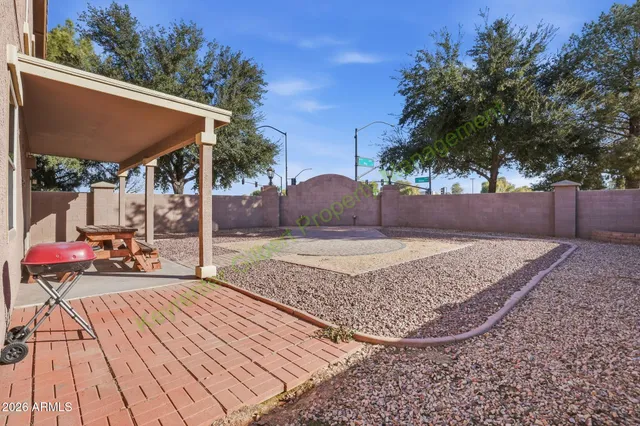 $2,600 | 1621 South Starling Drive, Gilbert, AZ 85295