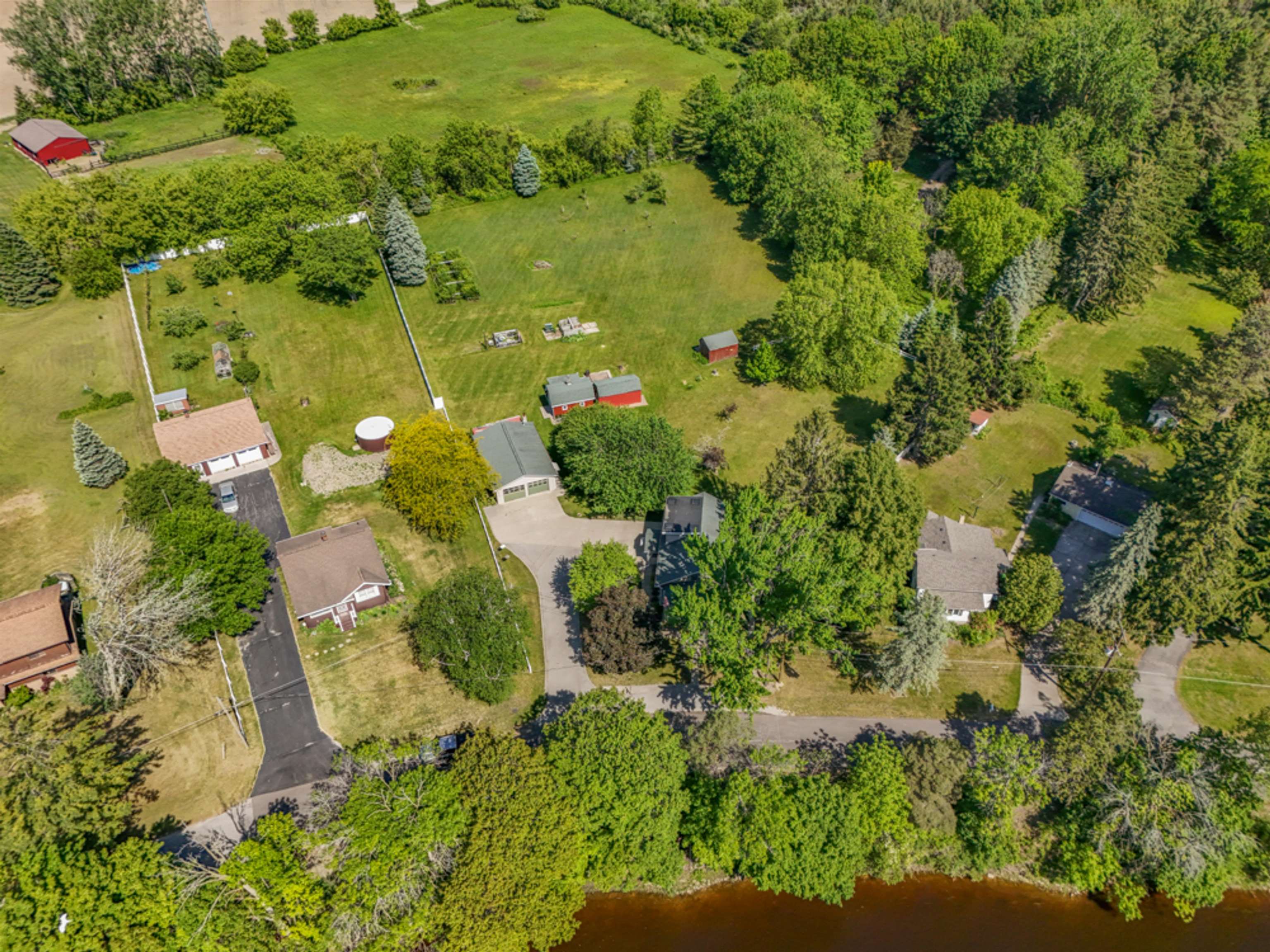 204 Russell Road Kawkawlin, MI 48631 - Photo 75 of 82 Gallery Image 75