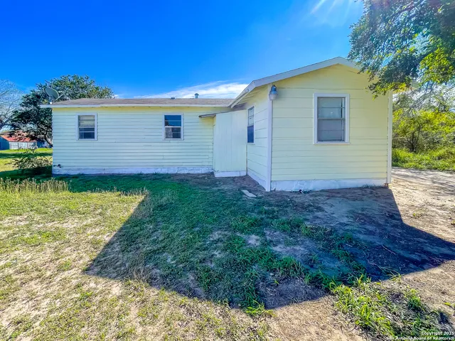 $75,000 | 506 West Inez Street, Beeville, TX 78102