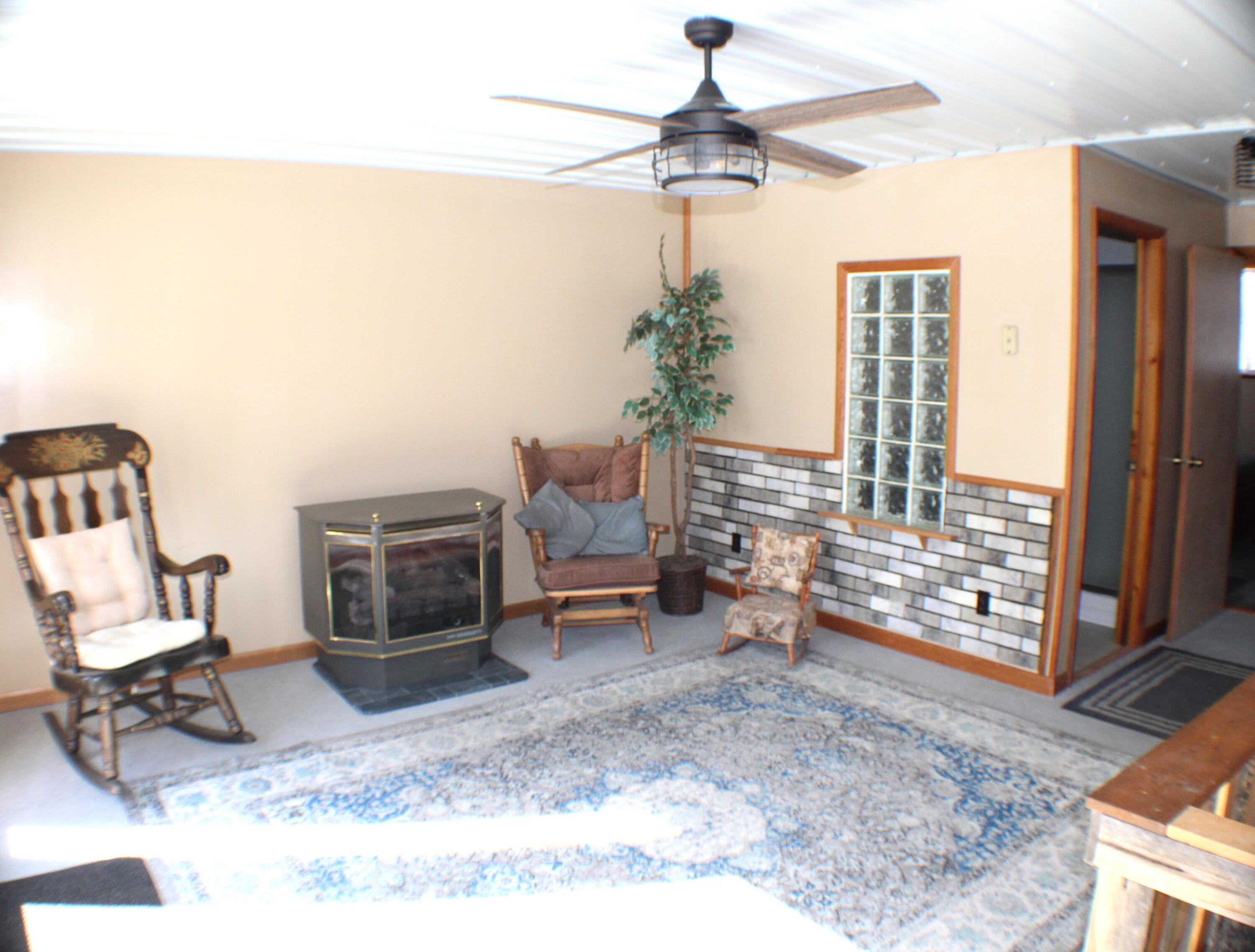 619 Old Buckeye Road Buckeye, WV 24924 - Photo 26 of 34 Gallery Image 26