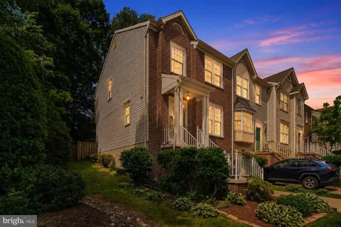 $519,000 | 10801 Campaign Court, Manassas, VA 20109