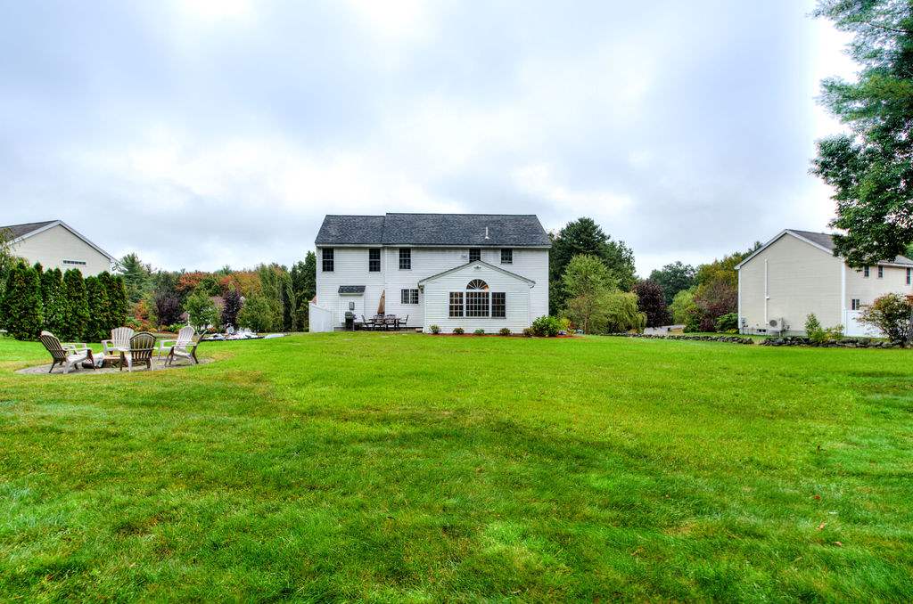 9 Saddleback Road Londonderry, NH 03053 - Photo 4 of 40 Gallery Image 4