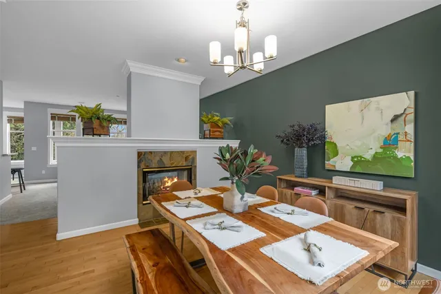 $949,950 | 6441 Southeast Cougar Mountain Way, Bellevue, WA 98006