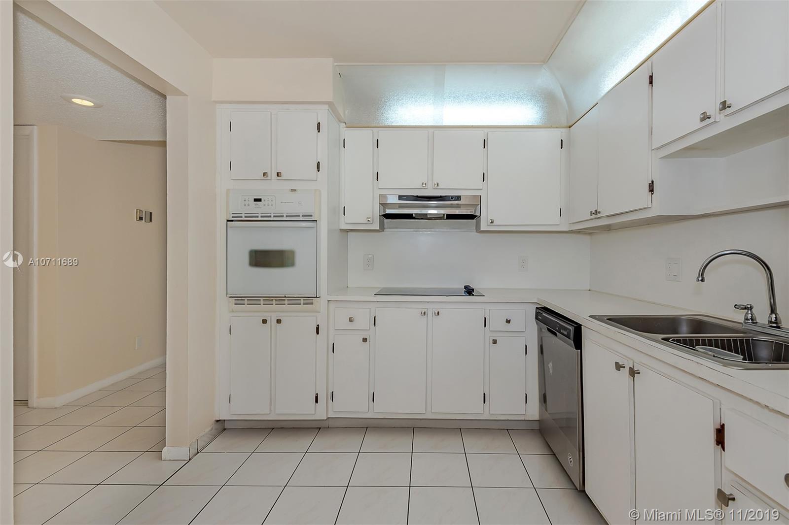 304 Racquet Club Road, Unit 204 Weston, FL 33326 - Photo 14 of 28