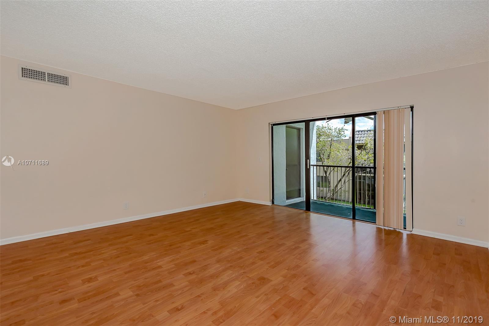 304 Racquet Club Road, Unit 204 Weston, FL 33326 - Photo 5 of 28