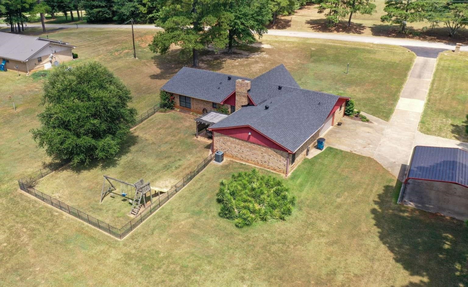 2400 Grangeway Road Marshall, TX 75672 - Photo 4 of 20 Gallery Image 4