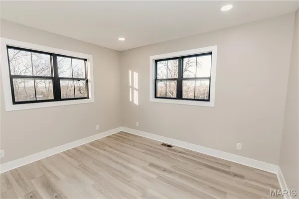 $420,000 | 30963 North 63rd Highway, Vienna, MO 65582