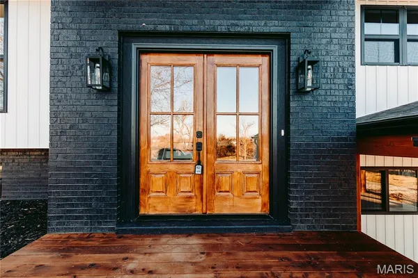 $420,000 | 30963 North 63rd Highway, Vienna, MO 65582