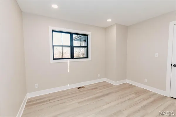 $420,000 | 30963 North 63rd Highway, Vienna, MO 65582