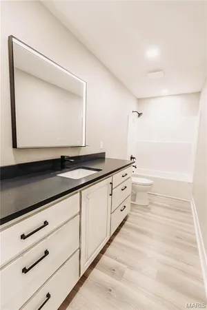 $420,000 | 30963 North 63rd Highway, Vienna, MO 65582