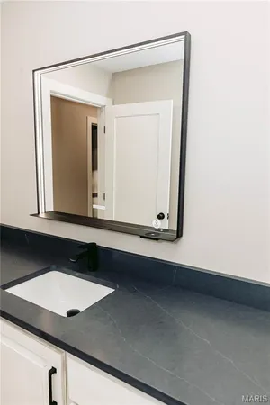 $420,000 | 30963 North 63rd Highway, Vienna, MO 65582