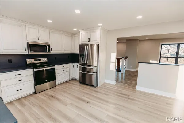 $420,000 | 30963 North 63rd Highway, Vienna, MO 65582