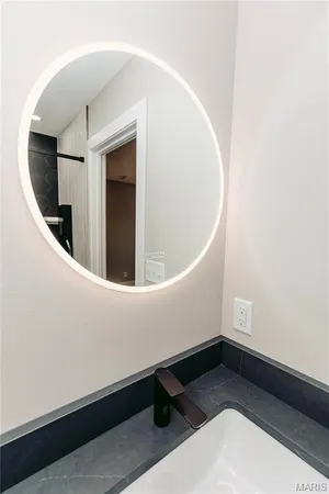 $420,000 | 30963 North 63rd Highway, Vienna, MO 65582