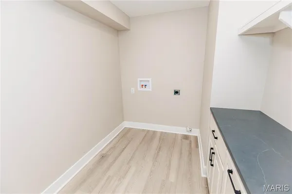 $420,000 | 30963 North 63rd Highway, Vienna, MO 65582